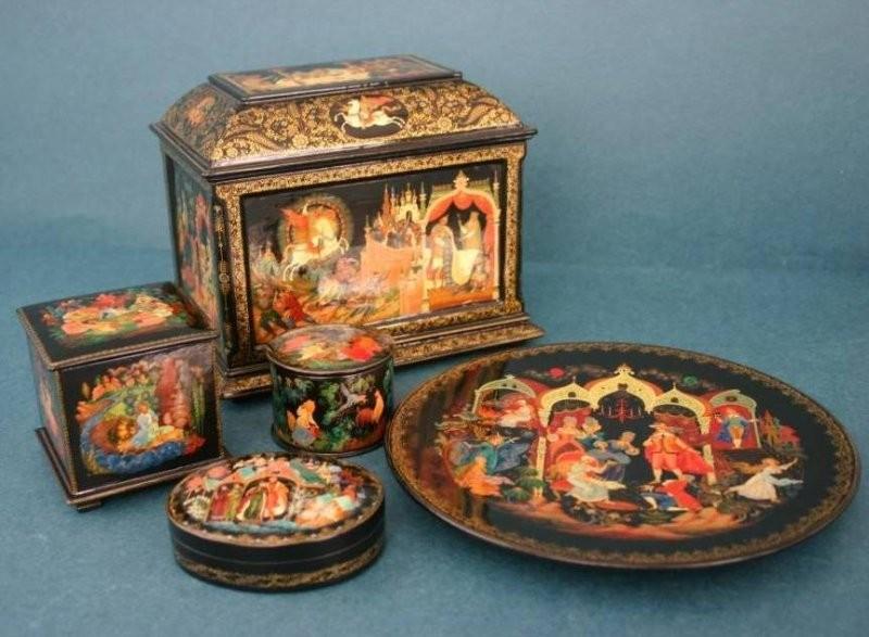 Палехской росписью Палехской росписью