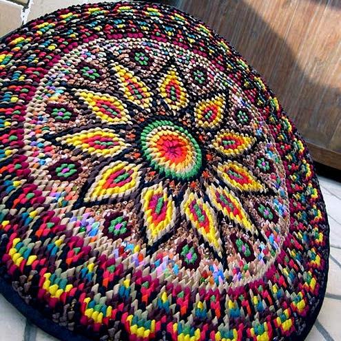 Коврик из лоскутков без крючка Коврик из лоскутков без крючка