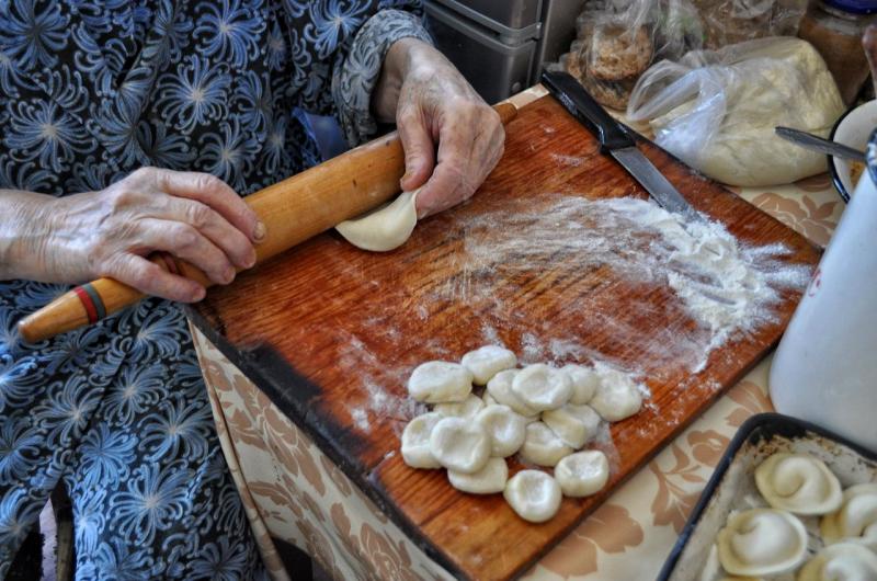 Наташа слепила 75 пельменей из них 48 пельменей Наташа слепила 75 пельменей из них 48 пельменей