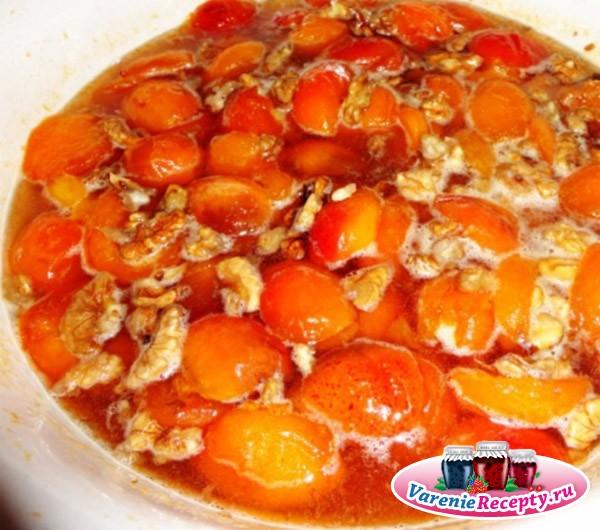Варенье из абрикосов с грецким орехом рецепт