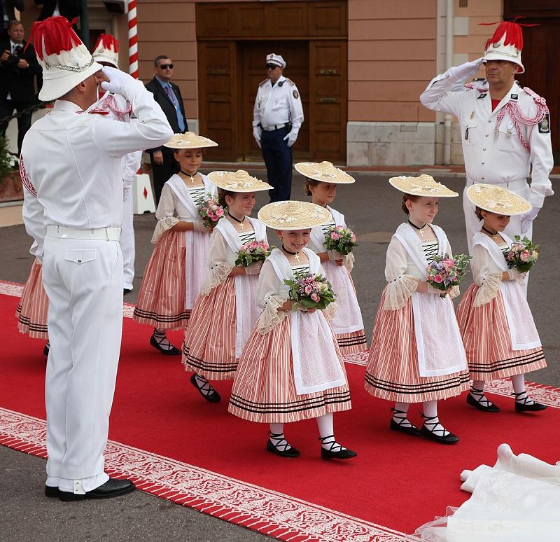 Жители Монако монегаски
