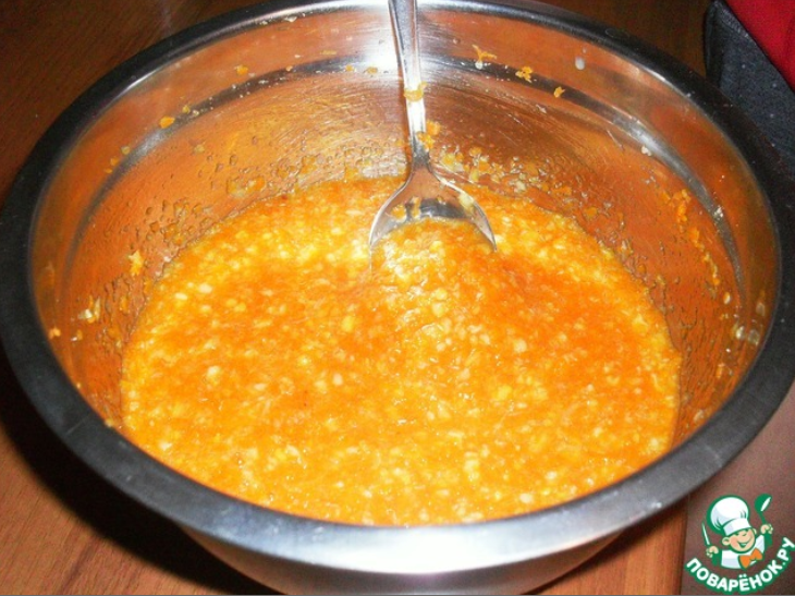 Тыква через мясорубку. Варенье из тыквы с апельсином варится в кастрюле. варенье из лимонов через мясорубку в кастрюле. живое варенье.