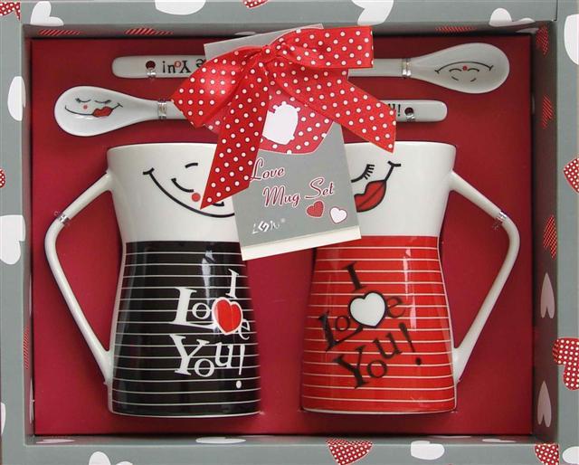 Набор кружек в коробке. Подарочный набор с кружкой. Подарочный набор кружек. Подарочный набор с чашкой. Подарочный набор кофе с кружкой.