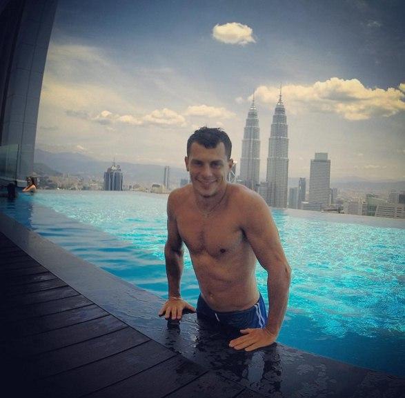 Барзиков дом 2. Ваня барзиков дом 2. Ваня дом 2. Папа вани барзикова. Ваня барзиков торс.