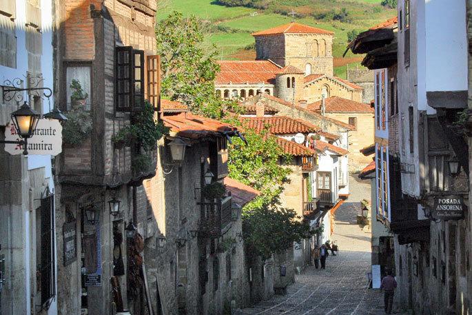 SANTILLANA del Mar Испания
