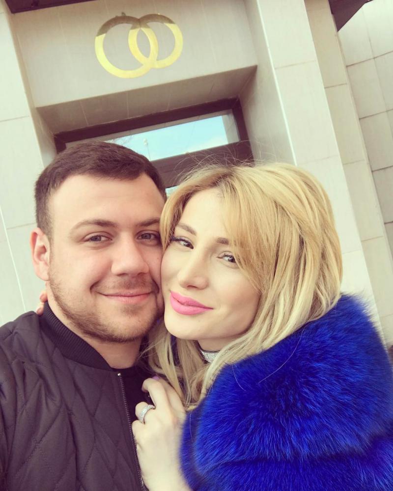 Тата И Муж Фото
