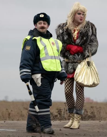 жена мента из нашей раши