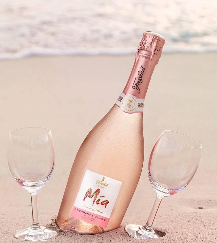 Розовое шампанское картинки