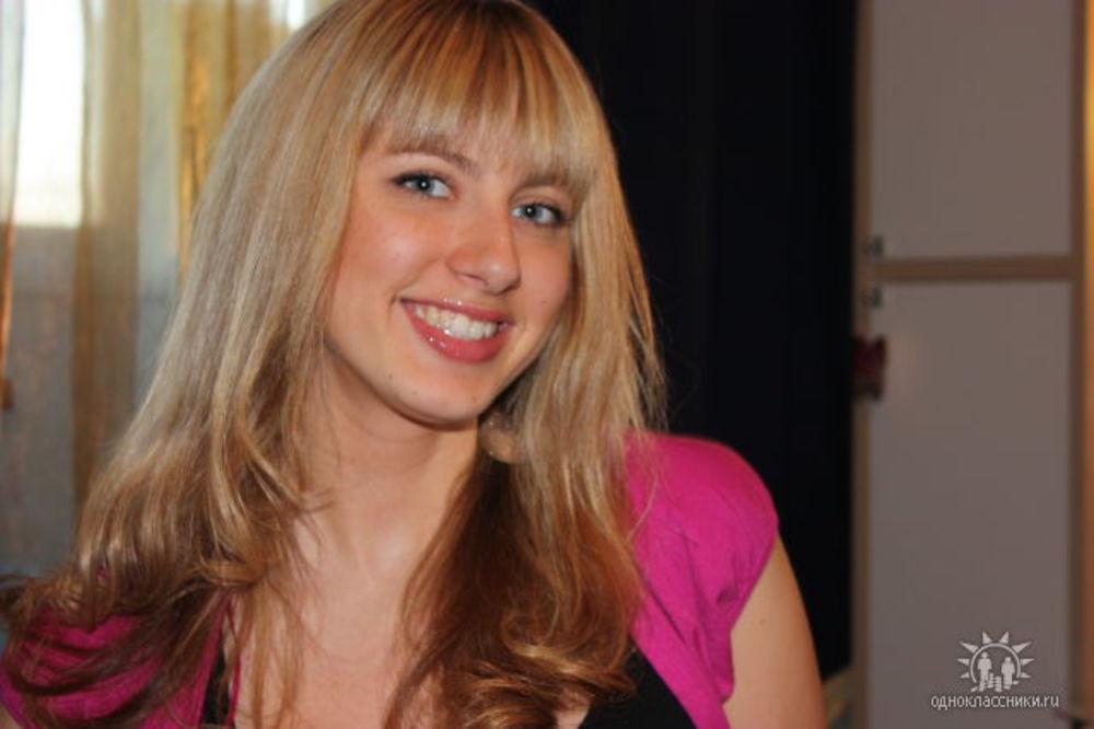 Aluanna2