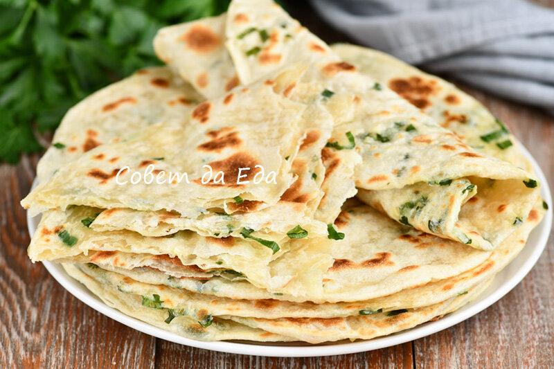 Китайские слоеные лепешки с зеленым луком