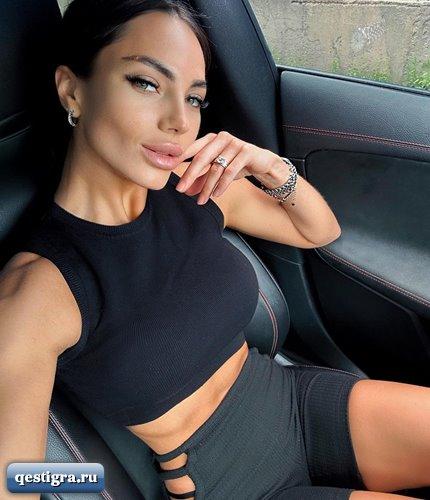 Участница дома2 на авто