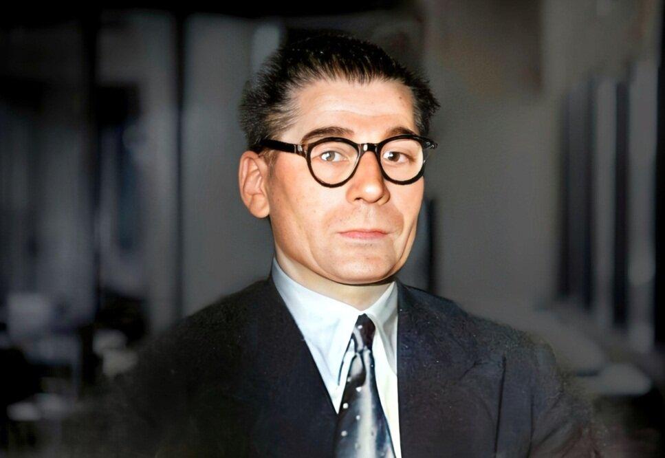 Лесли флинт книги. Лесли флинт. Лесли флинт книги. Лесли флинт. Лесли флинт.