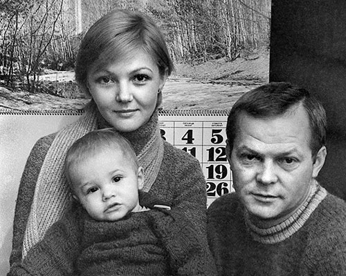 Марина Дюжева: биография, личная жизнь, муж и дети актрисы